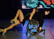 rollschuh_trifft_rollstuhl.jpg